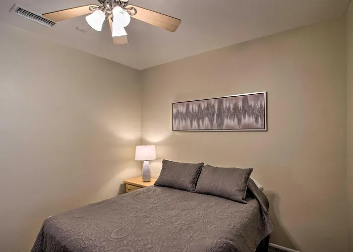 Pool, Hot Tub & Grill: Spacious Retreat Chandler
